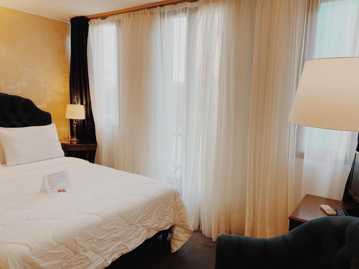 Five Seasons Pension Nauplia Esterno foto